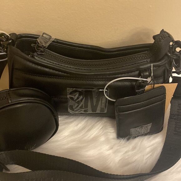NWT Steve Madden Crossbody Bag w/AirPod Pouch - Picture 7 of 16